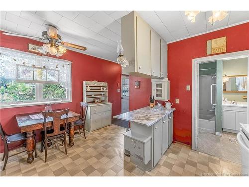 5 Pinewood St, Saint Stephen, NB 