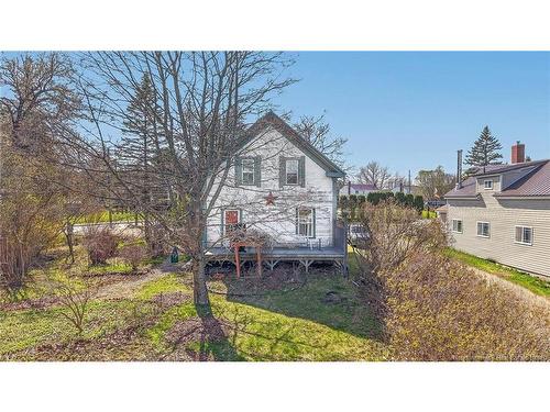 5 Pinewood St, Saint Stephen, NB 