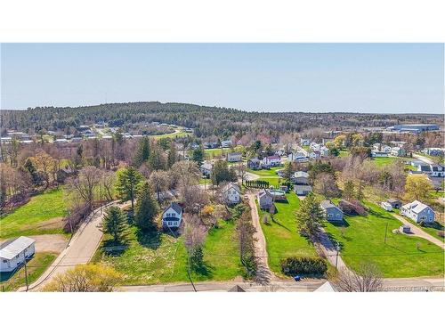 5 Pinewood St, Saint Stephen, NB 