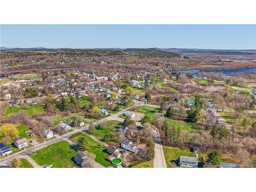 5 Pinewood St, Saint Stephen, NB 