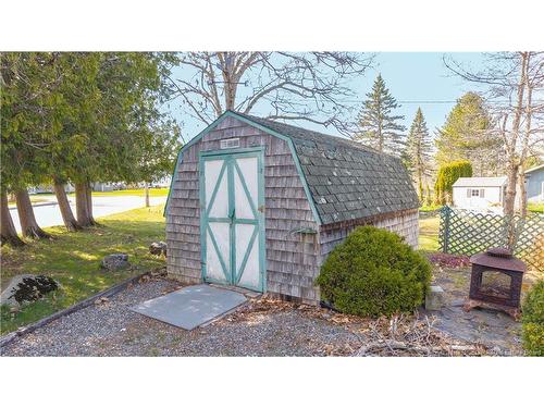5 Pinewood St, Saint Stephen, NB 
