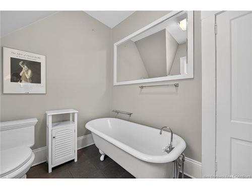 231 Church St, Fredericton, NB 