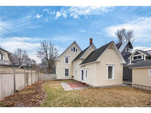 231 Church St, Fredericton, NB 