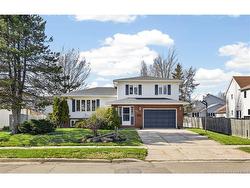 37 Huntington CRT Moncton, NB E1C 9L2