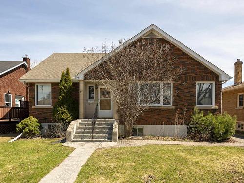 530 Hyde Park Avenue  Thunder Bay, ON P7E 1X9