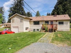 948 Latoria Rd Langford, BC V9C 3A8