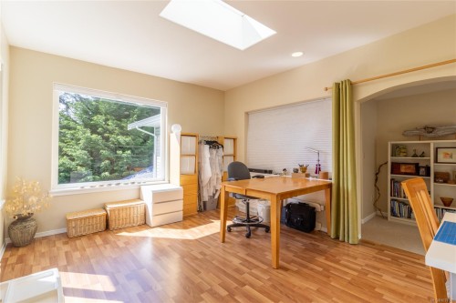 3721 Rum Rd, Pender Island, BC 
