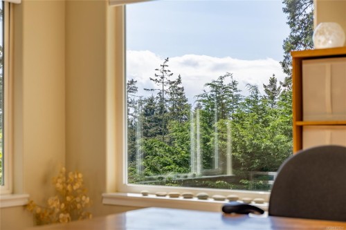 3721 Rum Rd, Pender Island, BC 