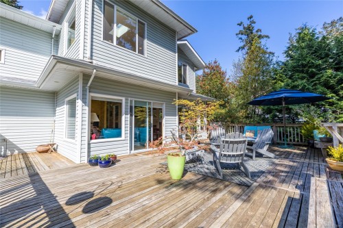 3721 Rum Rd, Pender Island, BC 