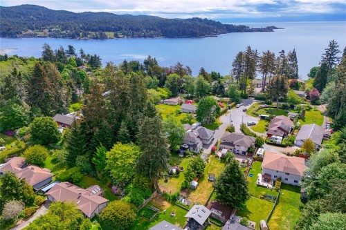 1541 Muir Pl  Sooke, BC V9Z 0T3