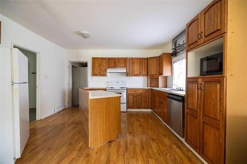 1 South Dr, Eriksdale, MB 