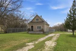 1 South DR  Eriksdale, MB R0C 0W0