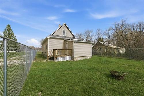 1 South Dr, Eriksdale, MB 
