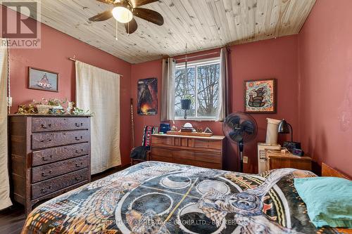 326 Dundas Street, Deseronto (Deseronto (Town)), ON - Indoor Photo Showing Bedroom