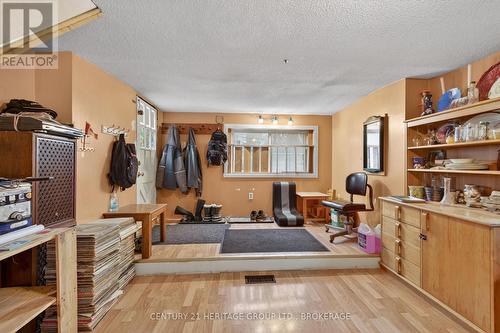 326 Dundas Street, Deseronto (Deseronto (Town)), ON - Indoor