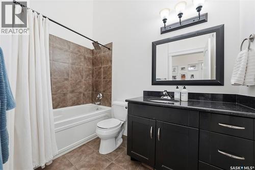 222 Fawcett Crescent, Saskatoon, SK - Indoor Photo Showing Bathroom