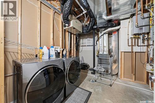 222 Fawcett Crescent, Saskatoon, SK - Indoor Photo Showing Laundry Room