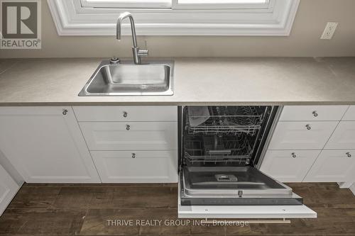 2 - 329 Thompson Road, London South (South I), ON - Indoor