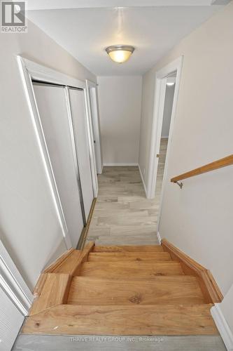 2 - 329 Thompson Road, London South (South I), ON - Indoor Photo Showing Other Room
