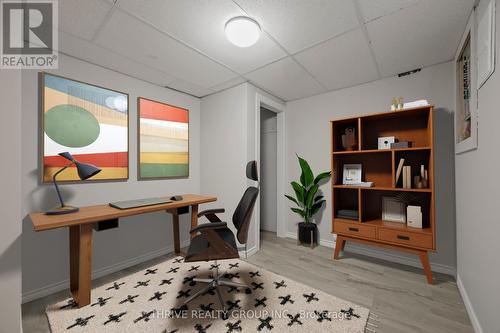 Bonus Den ... This photo has been virtually staged - 2 - 329 Thompson Road, London South (South I), ON - Indoor