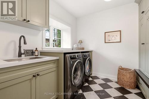 3081 Balmoral Avenue, Burlington, ON - Indoor Photo Showing Laundry Room