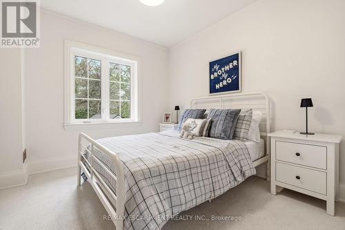 3081 Balmoral Avenue, Burlington, ON - Indoor Photo Showing Bedroom