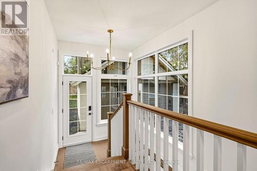3081 Balmoral Avenue, Burlington, ON - Indoor Photo Showing Other Room