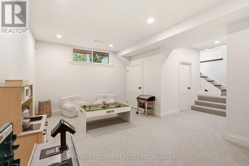 3081 Balmoral Avenue, Burlington, ON - Indoor