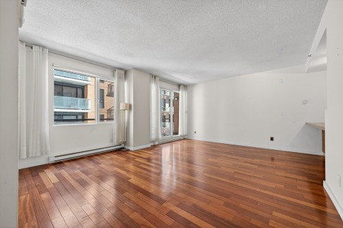 Salon - 207-1000 Boul. René-Lévesque E., Montréal (Ville-Marie), QC - Indoor Photo Showing Other Room