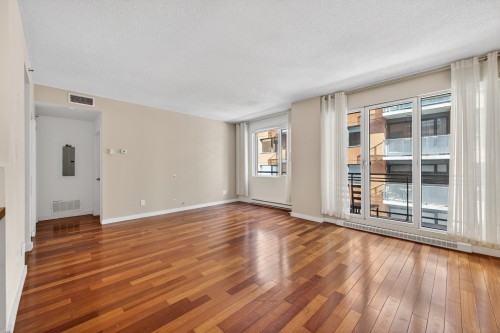 Salon - 207-1000 Boul. René-Lévesque E., Montréal (Ville-Marie), QC - Indoor Photo Showing Other Room