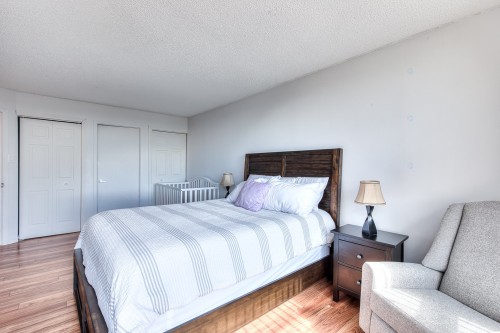 Chambre à coucher principale - 702-7 Boul. Simard, Saint-Lambert, QC - Indoor Photo Showing Bedroom