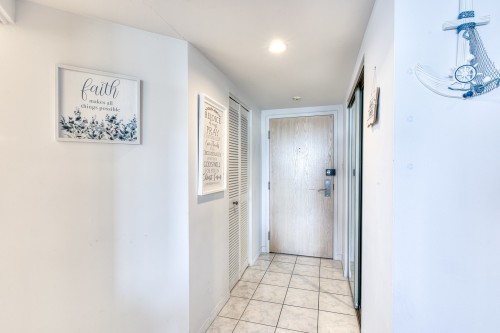 Hall d'entrée/Vestibule - 702-7 Boul. Simard, Saint-Lambert, QC - Indoor Photo Showing Other Room