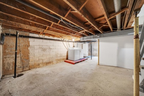 Sous-sol - 3 Rue Bernard, Brownsburg-Chatham, QC - Indoor Photo Showing Basement