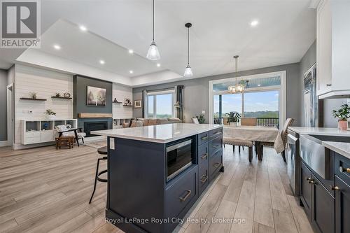 50 Faith Drive, Mapleton, ON - Indoor Photo Showing Kitchen With Upgraded Kitchen