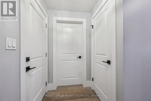 50 Faith Drive, Mapleton, ON - Indoor Photo Showing Other Room