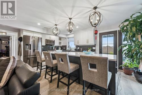 50 Faith Drive, Mapleton, ON - Indoor Photo Showing Other Room