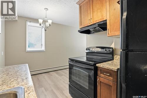 106 254 Pinehouse Place, Saskatoon, SK - Indoor Photo Showing Kitchen
