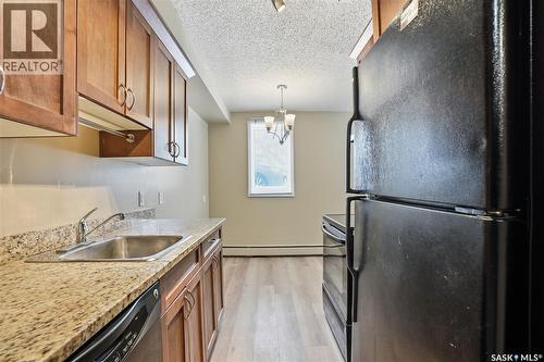 106 254 Pinehouse Place, Saskatoon, SK - Indoor Photo Showing Kitchen