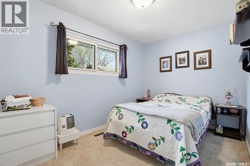35 Harrison Crescent, Saskatoon, SK - Indoor Photo Showing Bedroom