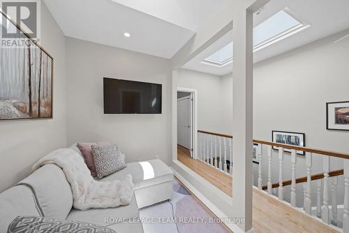 27 Gilmour Street, Ottawa, ON - Indoor Photo Showing Other Room