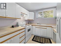 KITCHEN SUITE - 