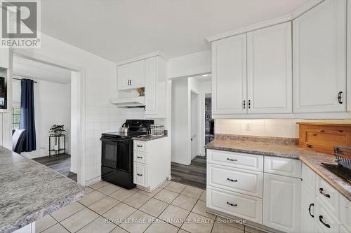 1824 Elgin Street, Cornwall, ON - Indoor Photo Showing Kitchen