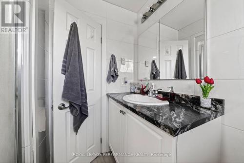 1824 Elgin Street, Cornwall, ON - Indoor Photo Showing Bathroom