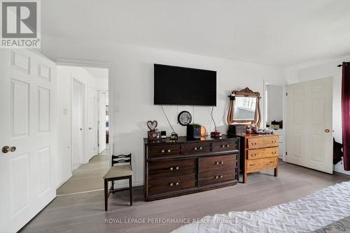 1824 Elgin Street, Cornwall, ON - Indoor Photo Showing Bedroom