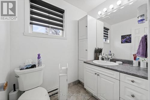 1824 Elgin Street, Cornwall, ON - Indoor Photo Showing Bathroom