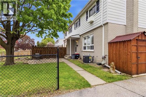 51 Metcalfe Crescent Unit# C, Brantford, ON - Outdoor