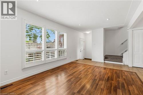 51 Metcalfe Crescent Unit# C, Brantford, ON - Indoor Photo Showing Other Room