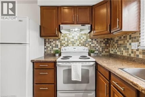 51 Metcalfe Crescent Unit# C, Brantford, ON - Indoor Photo Showing Kitchen