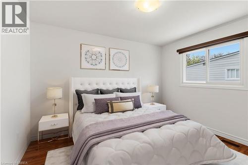 51 Metcalfe Crescent Unit# C, Brantford, ON - Indoor Photo Showing Bedroom