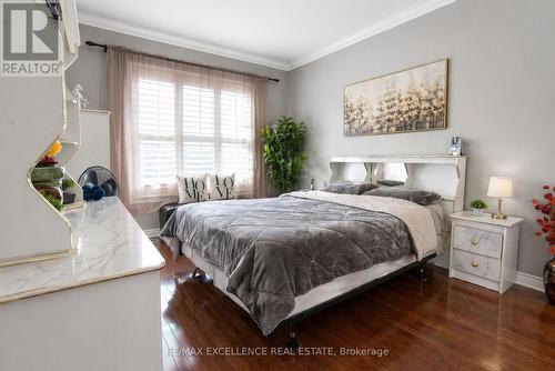 5 Castlegate Boulevard, Brampton, ON - Indoor Photo Showing Bedroom